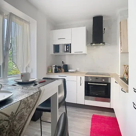 Apartamento Le Platane - *